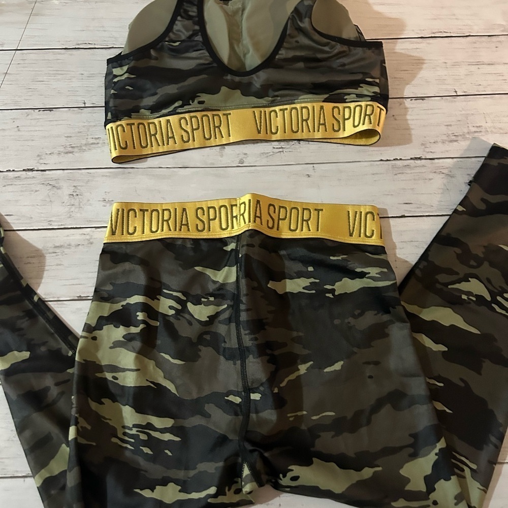 Victoria's Secret Camo Sports Bra & Leggings Set - Green, Black, Yellow - Picture 5 of 13